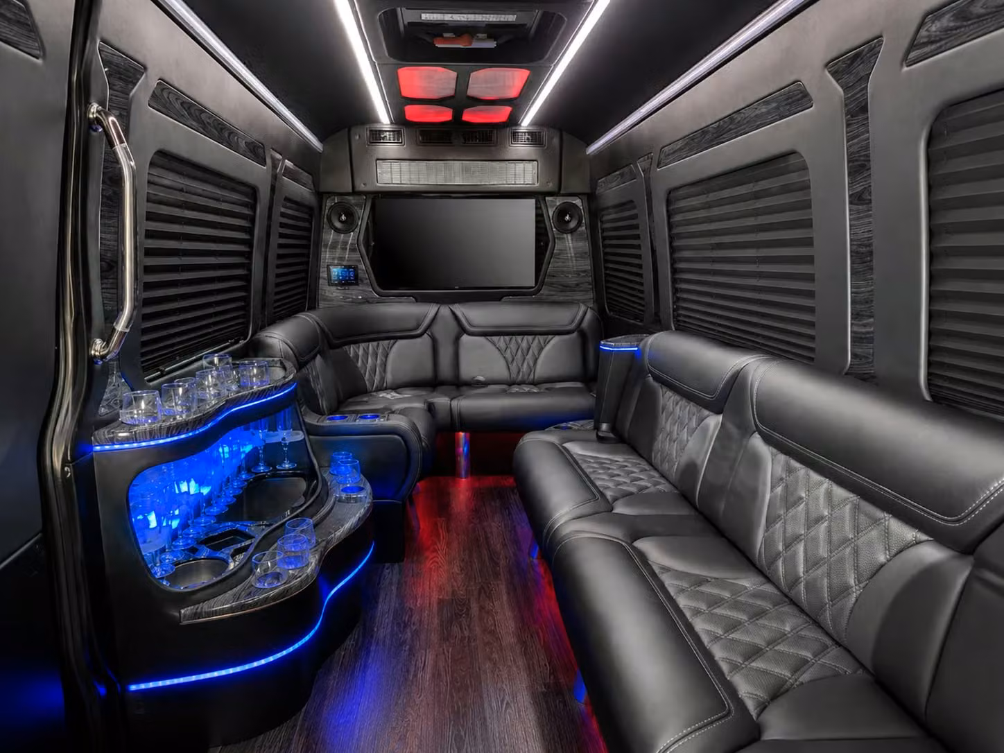 roswell corporate groups long distance bus rentals for conferences and retreats